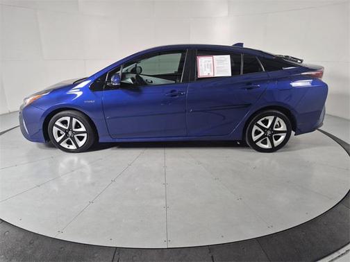 2016 Toyota Prius Four Touring