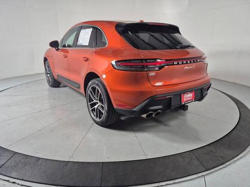 Papaya Metallic 2022 Porsche Macan Macan