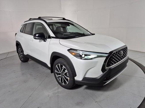 2025 Toyota Corolla Cross XLE