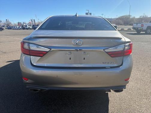 2017 Lexus ES 350 Base