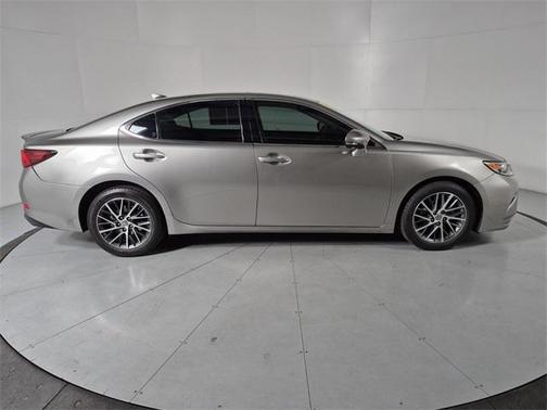 2017 Lexus ES 350 Base