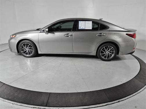 2017 Lexus ES 350 Base