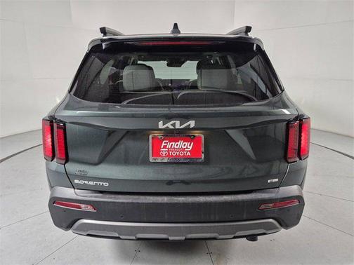2023 Kia Sorento EX