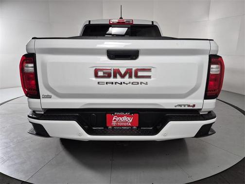 2023 GMC Canyon AT4