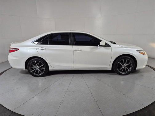2017 Toyota Camry XSE