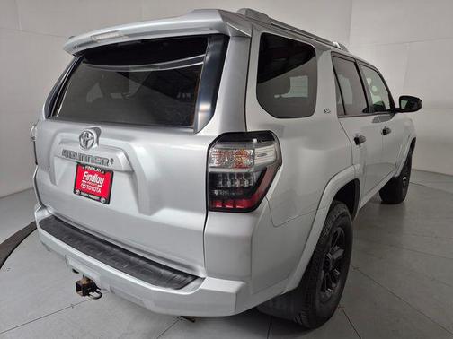 Classic Silver Metallic 2016 Toyota 4Runner SR5