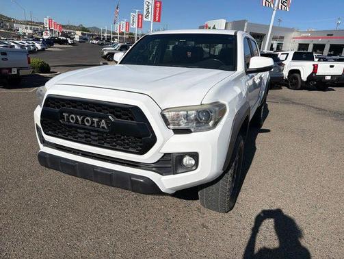 Super White 2017 Toyota Tacoma TRD Off Road