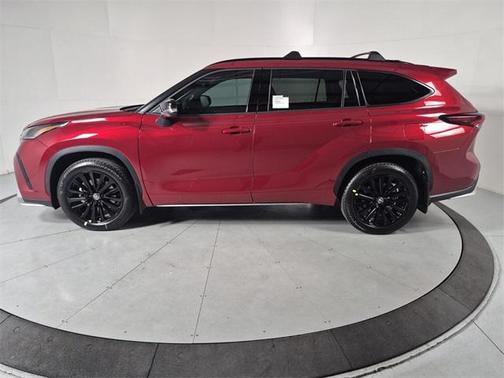 2026 Toyota Highlander XSE