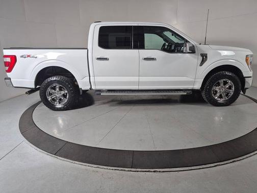 Oxford White 2023 Ford F-150 Lariat