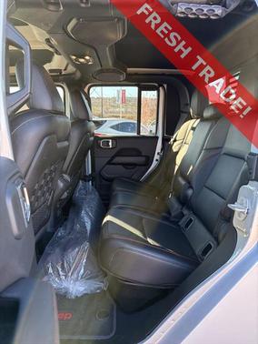 2023 Jeep Gladiator Mojave 4x4