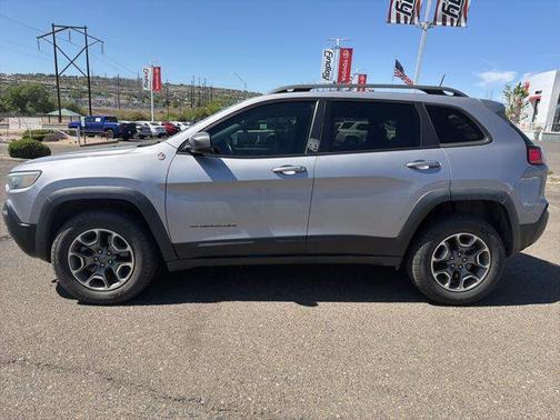 Billet Silver Metallic Clearcoat 2021 Jeep Cherokee Trailhawk