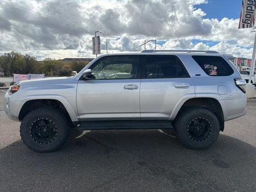 2017 Toyota 4Runner SR5