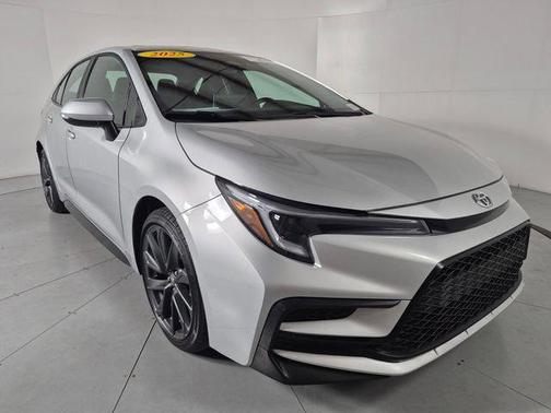 Classic Silver Metallic 2025 Toyota Corolla XSE