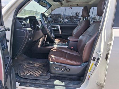 Blizzard Pearl 2017 Toyota 4Runner Limited