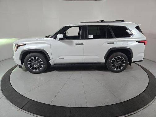 2025 Toyota Sequoia