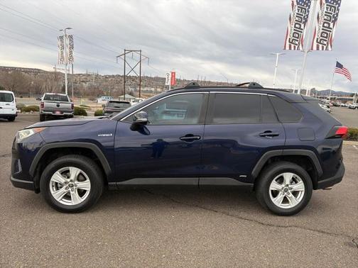 2021 Toyota RAV4 Hybrid XLE