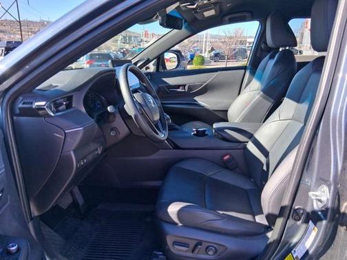 2023 Toyota Venza XLE