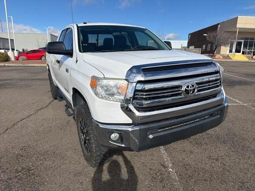2017 Toyota Tundra SR5