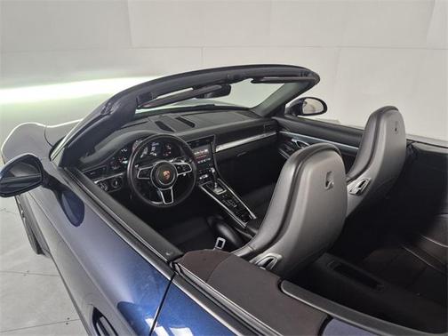 2019 Porsche 911 Carrera S