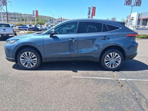 Coastal Gray Metallic 2023 Toyota Venza Limited