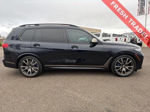 2022 BMW X7 M50i