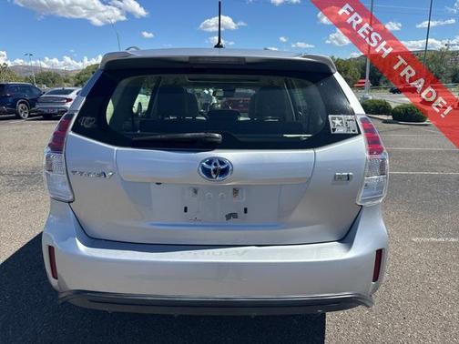 2017 Toyota Prius v Five