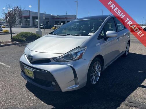 2017 Toyota Prius v Five