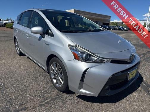 2017 Toyota Prius v Five