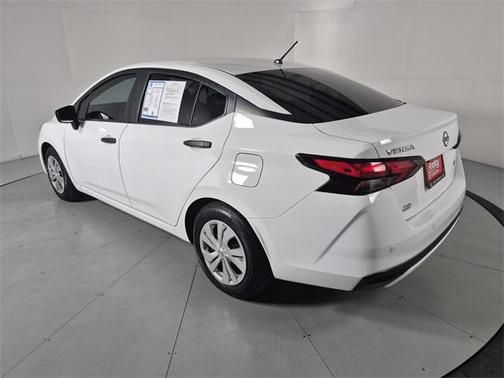 2023 Nissan Versa 1.6 S