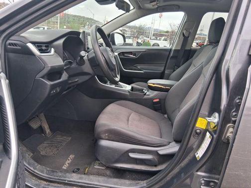 Magnetic Gray Metallic 2019 Toyota RAV4 XLE