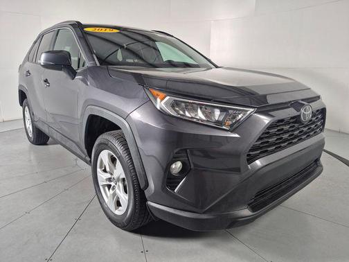 Magnetic Gray Metallic 2019 Toyota RAV4 XLE