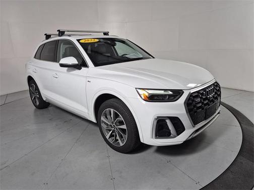 2022 Audi Q5 45 S line Premium Plus