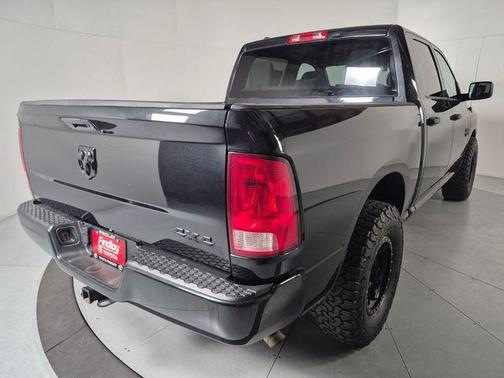 Brilliant Black Crystal Pearlcoat 2017 RAM 1500 Express