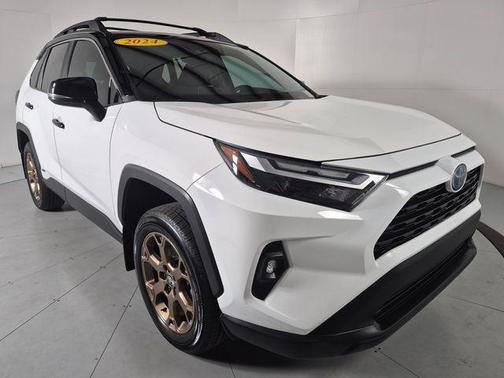 Ice Cap/Midnight Black Metallic 2024 Toyota RAV4 Hybrid Woodland Edition
