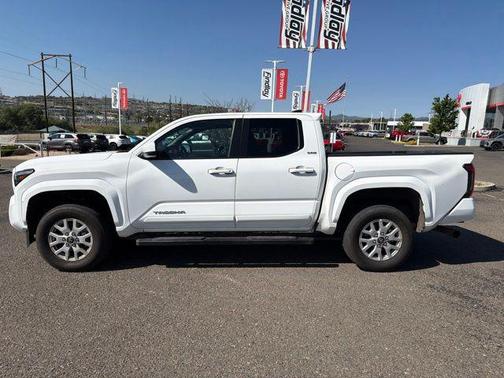Ice Cap 2025 Toyota Tacoma SR5