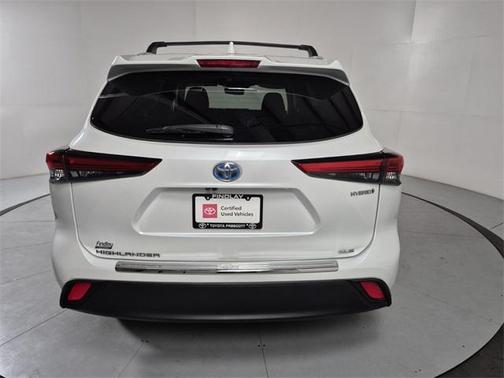2022 Toyota Highlander Hybrid XLE