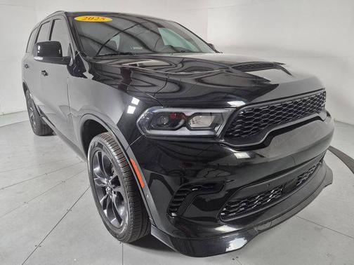 DB Black Clearcoat 2025 Dodge Durango GT Plus