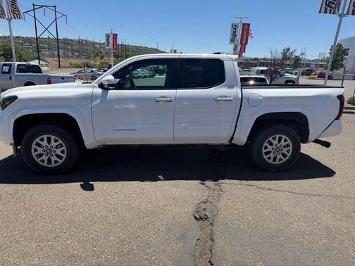 Ice Cap 2025 Toyota Tacoma SR5