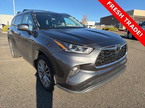 2023 Toyota Highlander Platinum