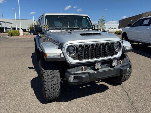 Silver Zynith Clearcoat 2024 Jeep Wrangler Rubicon 392