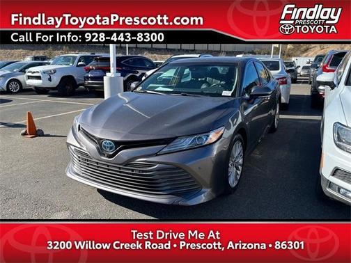 Photo 1 of 4 of 2019 Toyota Camry Hybrid XLE
