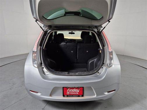 2016 Nissan Leaf S