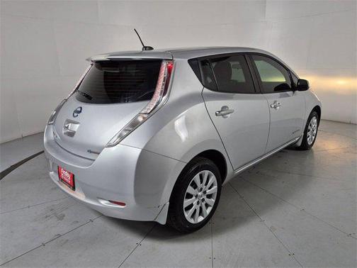 2016 Nissan Leaf S