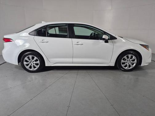 Ice Cap 2023 Toyota Corolla LE