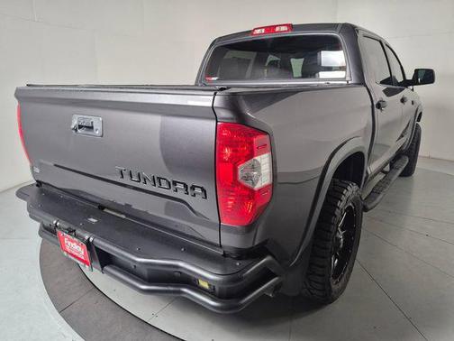 Magnetic Gray Metallic 2018 Toyota Tundra SR5