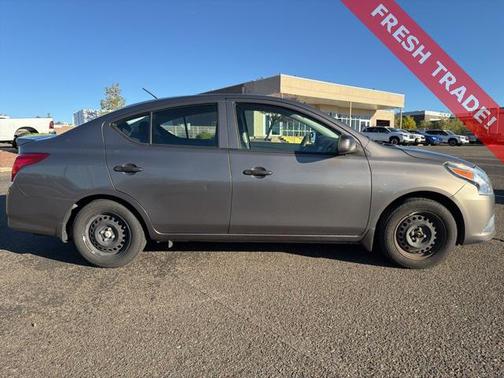 2015 Nissan Versa 1.6 S+