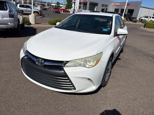 Super White 2016 Toyota Camry LE
