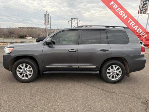 2020 Toyota Land Cruiser Base