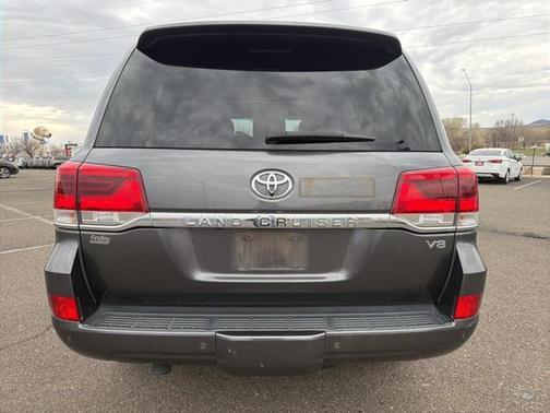 2020 Toyota Land Cruiser Base