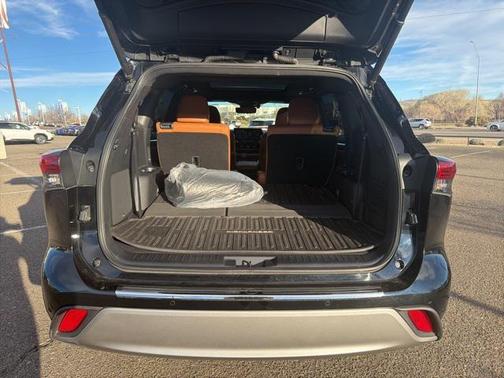 2020 Toyota Highlander Platinum